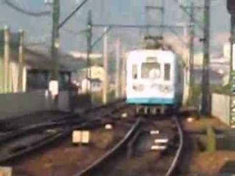 2000型リニューアル車両です。