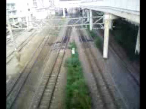 JR町田駅左に保線区を見る08．8.27