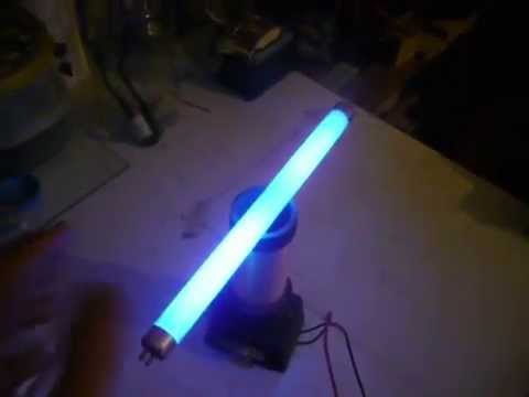 2N3055 - Mini Tesla Coil 12v using transistor 2N3055. The simplest circuit to exciting a tesla coil: just 2 resistors and a transistor, this is working approximately ...