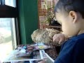 Dani con revistas