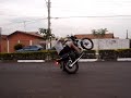 moto no grau empinando rodando balãozinho brunin grau moto no grau empinando rodando balãozinho brunin grau