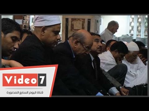 بالفيديو.. محافظ الجيزة يصلى الجمعة الأخيرة من رمضان فى مسجد مصطفى محمود