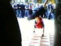 DANCE BREAK DANCE IN MILANO NEAR DUOMO DANCE BREAK DANCE IN MILANO NEAR DUOMO