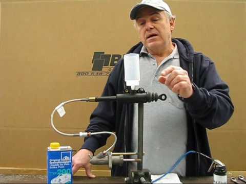 how to bleed my clutch master cylinder