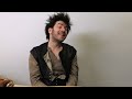 SURICATE - Les Nouveaux Princes Charmants / Modern Day Prince Charming (Saison 1 Épisode 8)