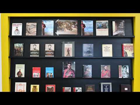 У БИБЛИОТЕИ ПОСТАВЉЕНА ИЗЛОЖБА KЊИГА  „ЗЕМАН ДОШО,ВАЉА ВОЈЕВАТИ“