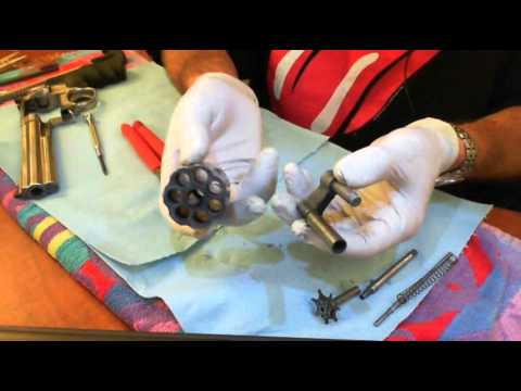 how to remove s&w barrel