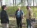 Rabbi Berkun Meets Local Polish Man in Sidlowitz Cemetery