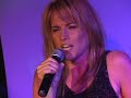 pr�sentation de mes deux actrices favorites. le titre de la chanson est 
