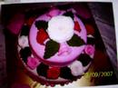 I made a birthday cake for my mom this september 22.It was my first cake with sugarpaste(fondant). I love to make roses :)IMPORTANT NOTE:The pics from my website...