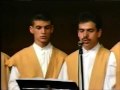 h�zzam ?lah? - nedend?r?
lyrics/g�fte:az?z mahmud h�d�y� hz.
composer/bestek�r: c?nu�en tanrikorur
opus/beste no. 245  (washington dc 11.05.1990)
beat/us�l: duyek
speaker/sunucu: yusuf ziya �zkan

performed by the tanrikorur ensemble singers: haf?zes kani karaca and ali ?nan, bahri g�ng�rd�, enes erg�r, nusret yilmaz, alper ayorak, ender do?an and ba?ar dikici 
instrumentalists: c.tanr?korur (oud), yavuz akal?n and murat toka� (ney), ayd?n oran (sinekeman), fikret karakaya (kemen�e), �zer arkun (cello), devrim ekiz (kanun), vahid anadolu (bendir)

this sufi hymn in the maqam huzzam by the turkish composer cinu�en tanr?korur (1938-2000) set to a poem of the great sufi saint hz. aziz mahmud h�d�yi (1543-1628) was performed here by the tanrikorur ensemble at a concert of sufi music in istanbul in 1997.

1997'de ?stanbul'da d�zenlenen bir tasavvuf m�sik�si konserinde, az�z mahmud h�d�y� hz.'ne (1543-1628) �it tasavvuf� ?iir �zerine cinu�en tanr?korur (1938-2000) taraf?ndan 1990'da bestelenmi? olan h�zzam makam?ndaki  il�hinin tanr?korur toplulu?u taraf?ndan yap?lan icr�s?n?n kayd?d?r

nedend?r?
seherde a�?lan g�ller nedendir?
�ten ?�r�de b�lb�ller nedendir?
benef?elerle s�nb�ller nedendir?
g�ren g�z s�yleyen diller nedendir?
 
bakanlar kudreti perverdig�re
g�renler sun'i hakk? �?ik�re
naz�r et ibret ile nevbah�re
akan sular, esen yeller nedendir?

saf�y? kande buldu kalb-i insan
ziy�-y? kanden ald? m�hi t�ban
sim�r? kande buldu b�?-? bust�n
g�listanda biten g�ller nedendir?

nedendir d�r-? d�ny� d�r-? ukb�
nedendir m�h � hur?�d � s�reyy�
nedendir berr � bahr � k�h � sahr�
acep bu yollar � beller nedendir?

kamu erv�h elest bezmine yetdi
hit�b-? hakk? hep c�mle i?itdi
ya n���n her biri bir yola gitdi
h�d� birdir bu �ok yollar nedendir?

kamunun asl? hod �dem'le havv�
ya n���n b�z? �l� b�z? edn�
h�d�y� kanden oldu bunca e?y�
bu �lemlerle bu iller nedendir?
_az�z m. h�d�y� hz.