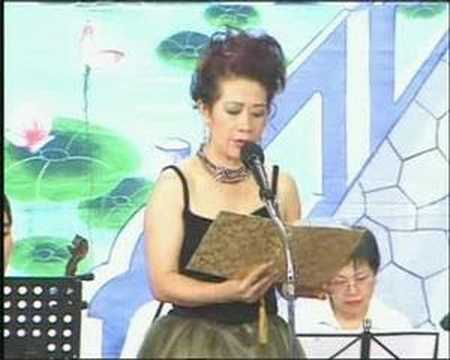 Chinese Opera Performance by Rainbow Lee