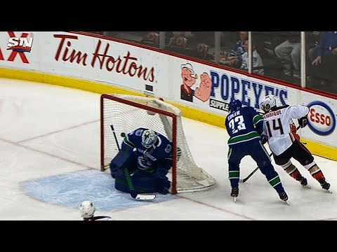 Video: Adam Henrique beats Anders Nilsson from behind the goal line