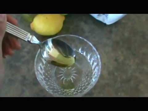 How to get naturally glowing skin- Honey & Lemon face mask