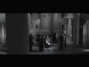 nomafie: vedere, sentire, comprendere
il 29 settembre 2006 uno scrittore sconosciuto sal� su di un palco a casal di principe per presentare un suo libro.
senza troppi giri di parole, rivolgendosi ai presunti boss malavitosi locali disse :
