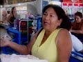 O uso indiscriminado de sacolas plásticas é hoje uma ameaça ao meio ambiente. O material  quase sempre vai parar na natureza e acaba contribuindo para a impermeabilização do solo. Um problema que provoca catástrofes como as enchentes que causam prejuízos e até a morte de quem vive em áreas de risco. Um quadro que pode ser mudado com providências como o uso de sacolas de pano, ou simplesmente com o uso racional das sacolinhas.