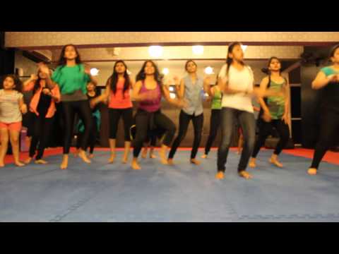 YO YO HONEY SINGH- ZUMBA CHOREO ON HIGH HEELS SONG BY RITU'S DANCE STUDIO, SURAT.