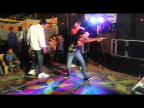 YO YO HONEY SINGH CREZY DANCE