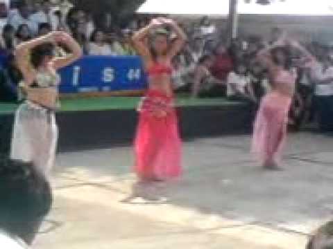 cHiCaS bElLi DaNcE 'Ta AmO aLeX'