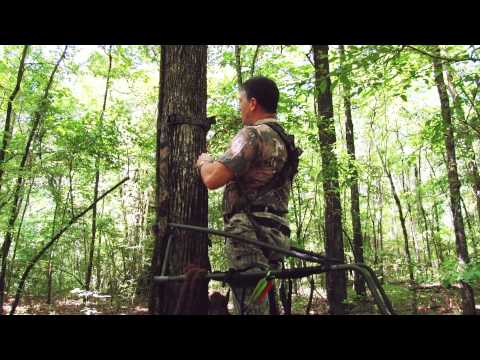 how to use a climbing tree stand