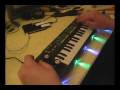 videos de Part 1: Circuit bent Hing Hon EK-001 B&G LED version, 11 mods + opto theremin [full overview]