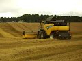 New Holland combine CR 9080 New Holland combine CR 9080