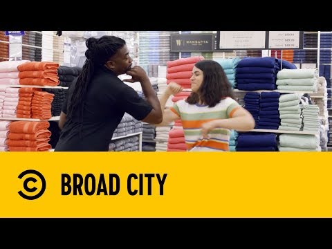 Abbi's Trip To Bed Bath and Beyond | Broad City
