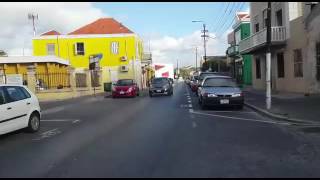 ELEKSHON 2016 : Públiko ta move trankil mientras tur kos ta praktikamente kla na Kranshi.(VIDEO)