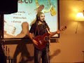 HUECCO canta 