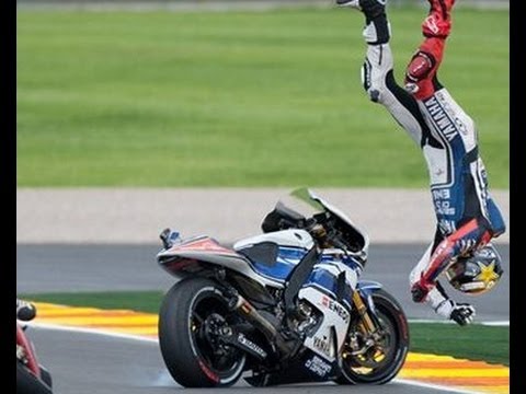 highside - BMW's pro racer, Nate Kern talks with Carlyle about dealing with highside crashes. High Side: