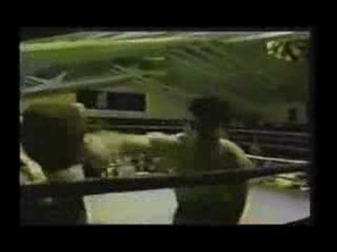 mbenson001 - a few fight highlights from sakasem kantha-wong.