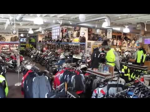 how to obtain a bmw dealership
