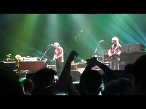 Phish 12.4.09 MSG night 3 YEM in HD
