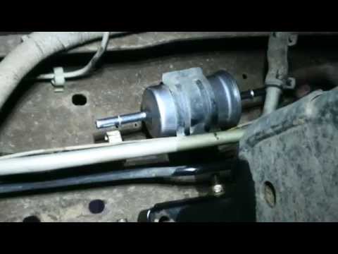 Fuel filter replacement overview 2004 Ford F250 F150 Popular Ford Fuel Filter Install Remove Replace