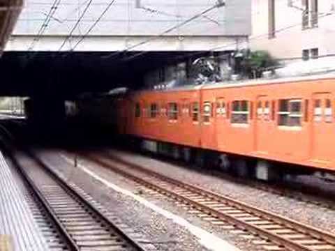 最後の活躍を続ける中央線２０１系