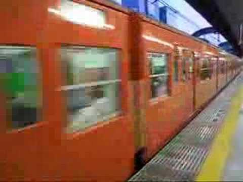 201系東京駅を発車1