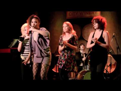 Tracie Thoms