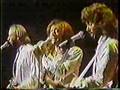 Voir le clip video de Nights On Broadway - bee-gees