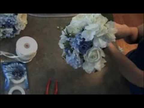 how to budget flowers in a wedding