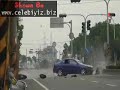 Kav?akta Motorla Otomobilin Çarp??ma An? Kav?akta Motorla Otomobilin Çarp??ma An?