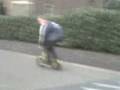 Fietsen in dorplein