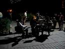 música frente al museo arqueológico