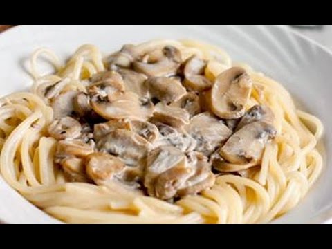 Макароны с грибами в сливочном соусе с курицей и грибами рецепт Макароны с грибами в сливочном соусе с курицей и грибами рецепт