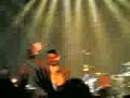 un extrait du concert de hocus pocus (groupe de rap fran�ais avec un groupe de musiciens) qui a eu lieu dans la salle ren� caussimon � tremblay-en-france.

avec les chansons 