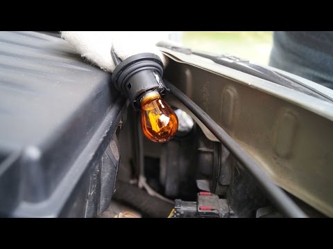 OPEL Corsa – Front Turn Signal Replacement