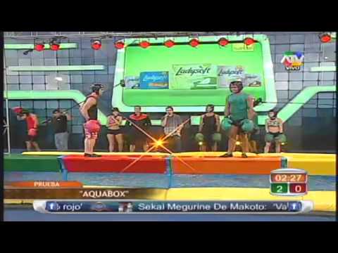 COMBATE: Pantera Zegarra sufre graciosa caída en Aquabox