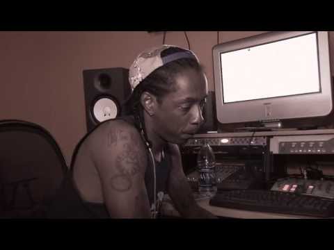 Starlito - Starlito gives an in-depth interview about how he created his new album Cold Turkey Filmed by Willie Curtis https://itunes.apple.com/us/album/cold-turkey/id6...