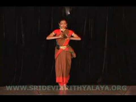 Auroville: Bharatanatyam classical Indian programme in Bharat Nivas