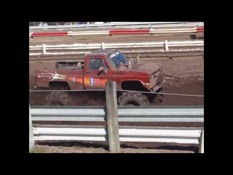 Trucks Gone Wild Alcohol Abuse Run #3 Hill N Hole Bithlo Mud racing 2-28-10