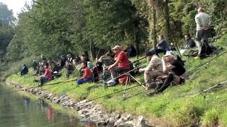 Křemačák v obležení rybářů